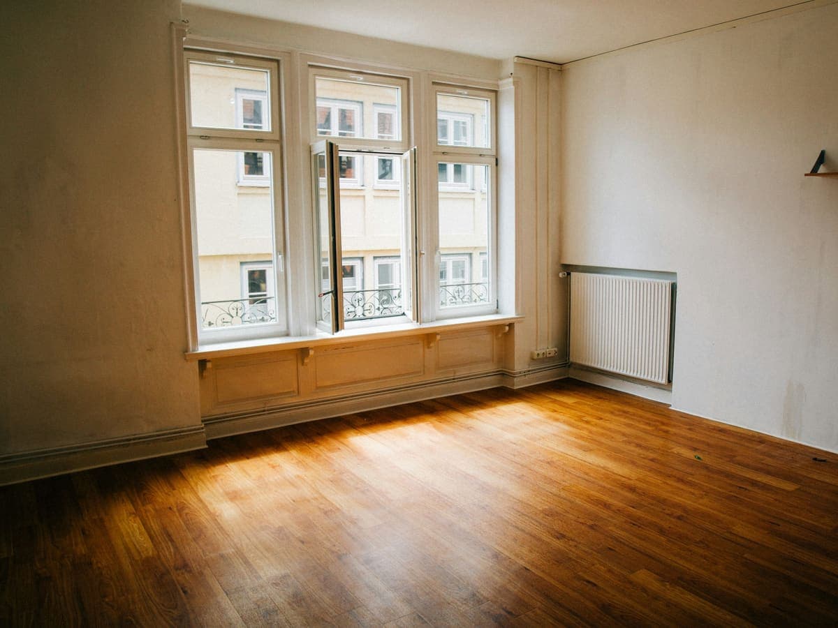 Empty, freshly cleaned room ready for move-in